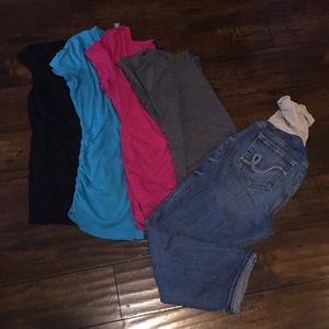 Maternity clothes LOT
